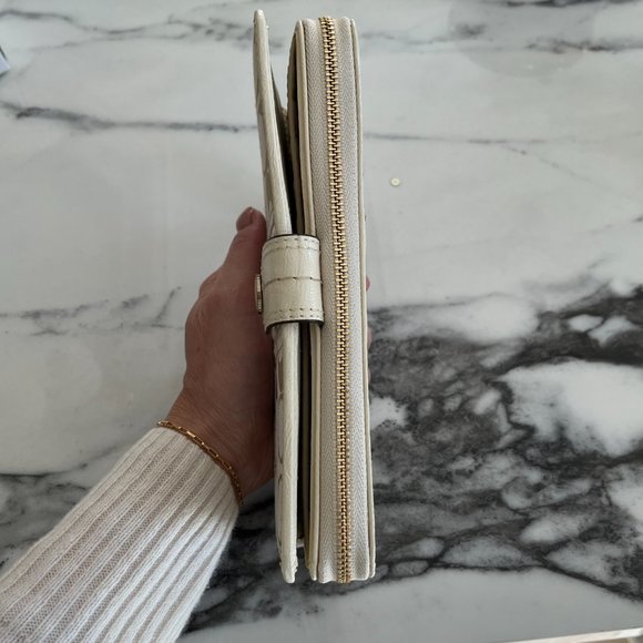 Coach Wallet - Monogram with White Leather - New With Tags - Picture 7 of 11